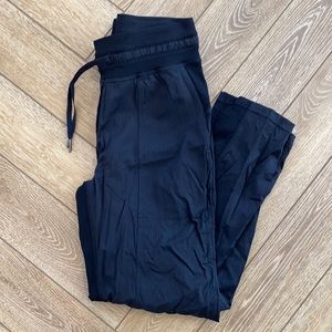 Lululemon pants